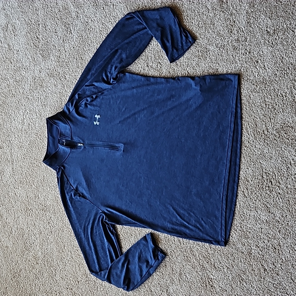 Men's under armour navy shirt
